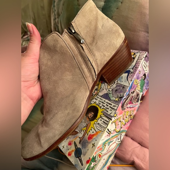 Sam Edelman Petty Chelsea Boots in Putty size 10 - Picture 6 of 6